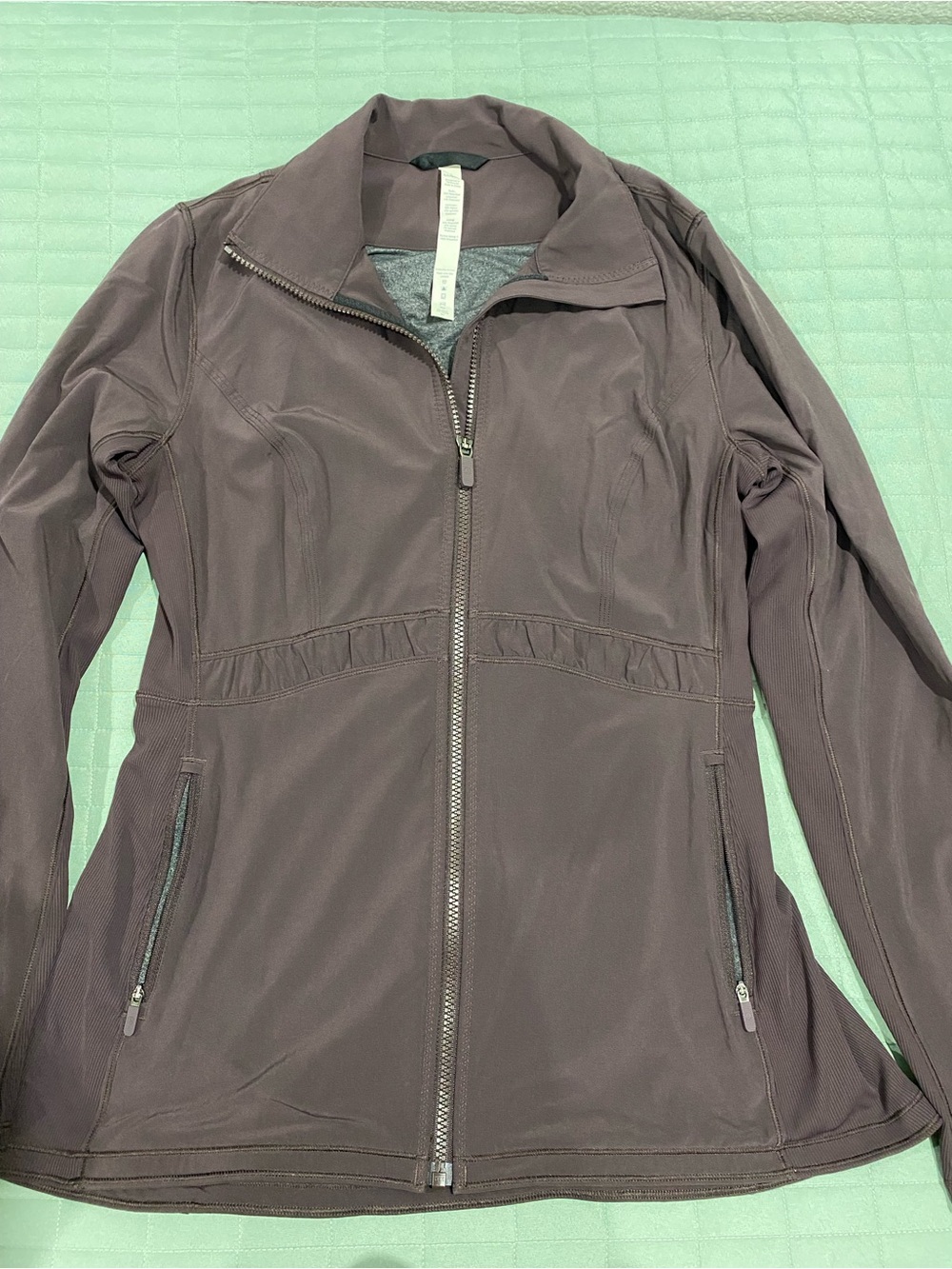 lululemon athletica Women's Full-Zip Lightweight Jacket in Dark grape